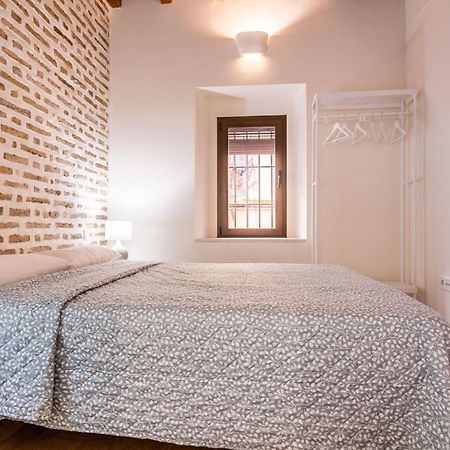 Stunning Apartment In Central Séville Extérieur photo